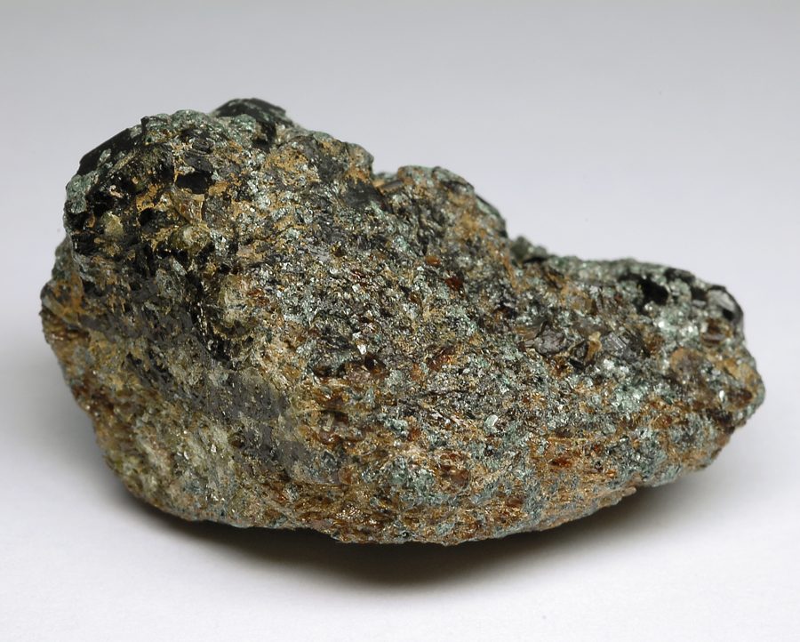 Никель это. Никель-Кобальтовая руда. Никель и кобальт месторождения. Сульфидные Медно-никелевые руды. Медно никелево кобальтовые руды.
