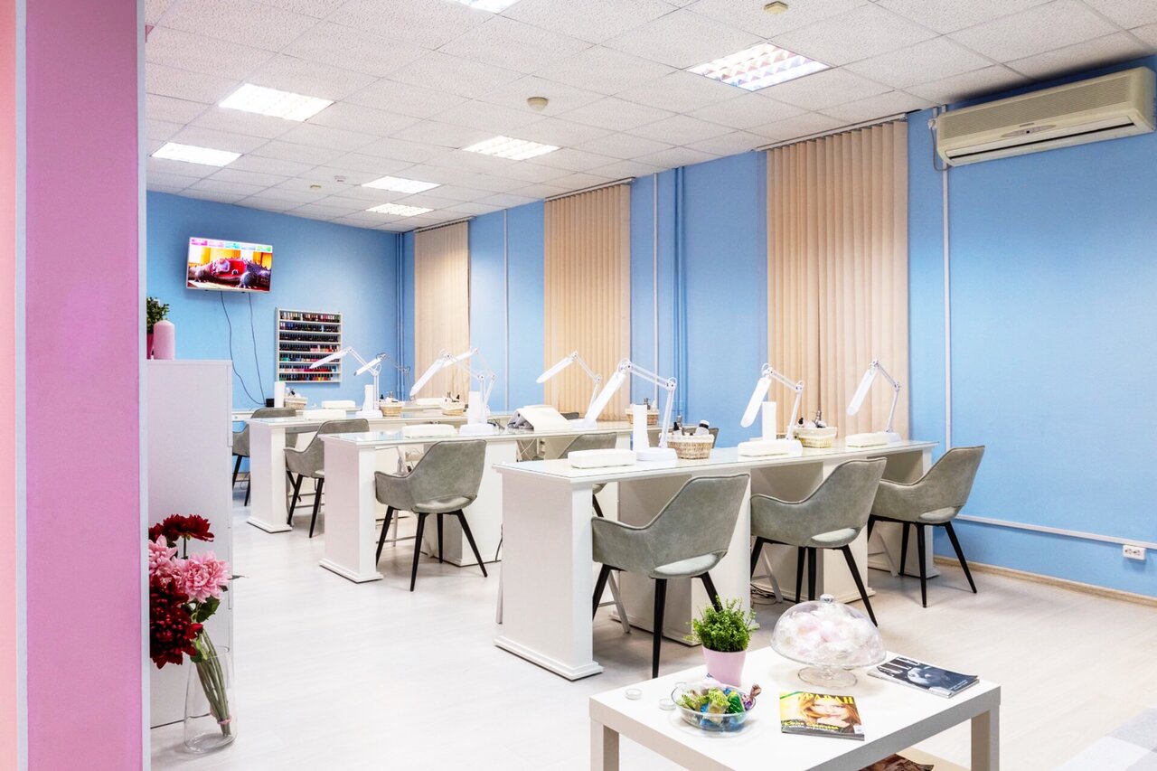 Топ-10 лучших маникюрных салонов в Новосибирске: оценка, отзывы, цены